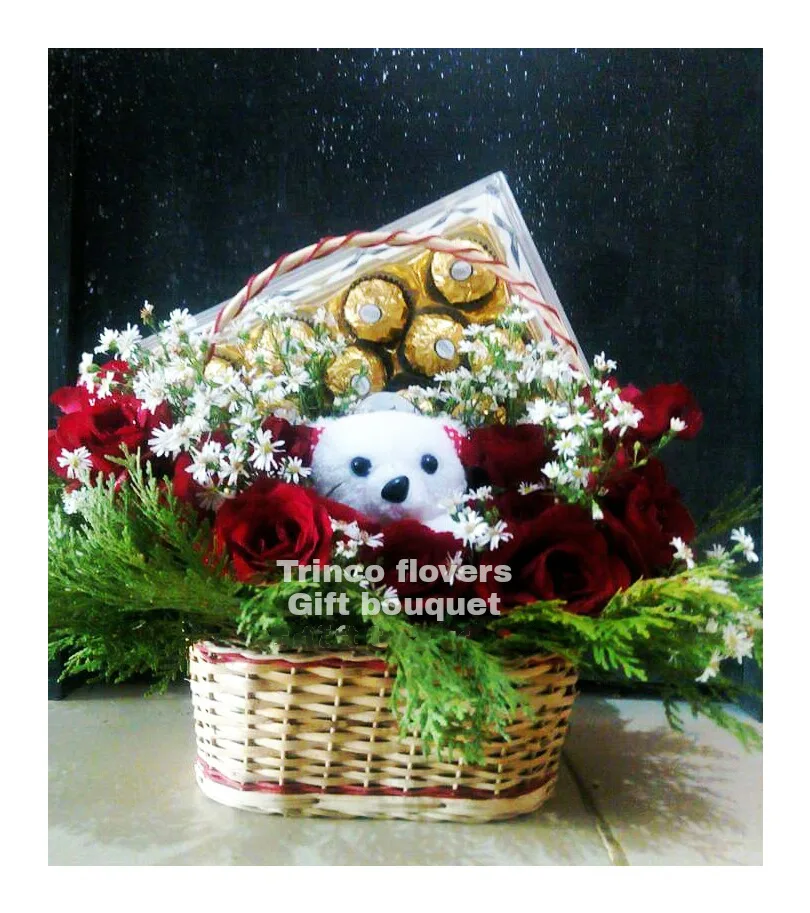 Main street - Trinco Flovers