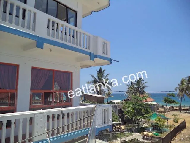 Sainthamaruthu - Sea Breeze Restaurant & guest Inn